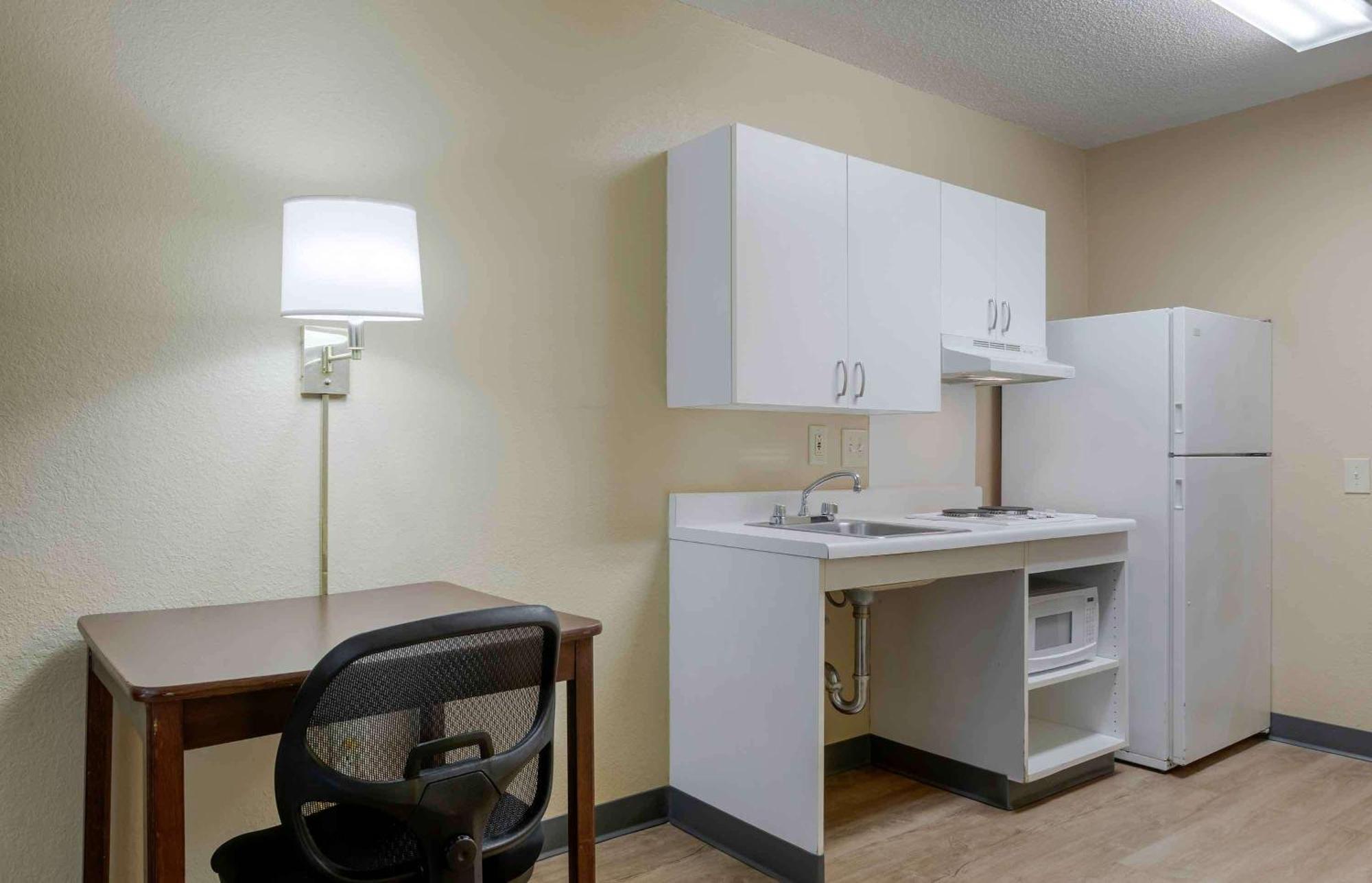 Extended Stay America Select Suites - Houston - Sugar Land Exteriör bild